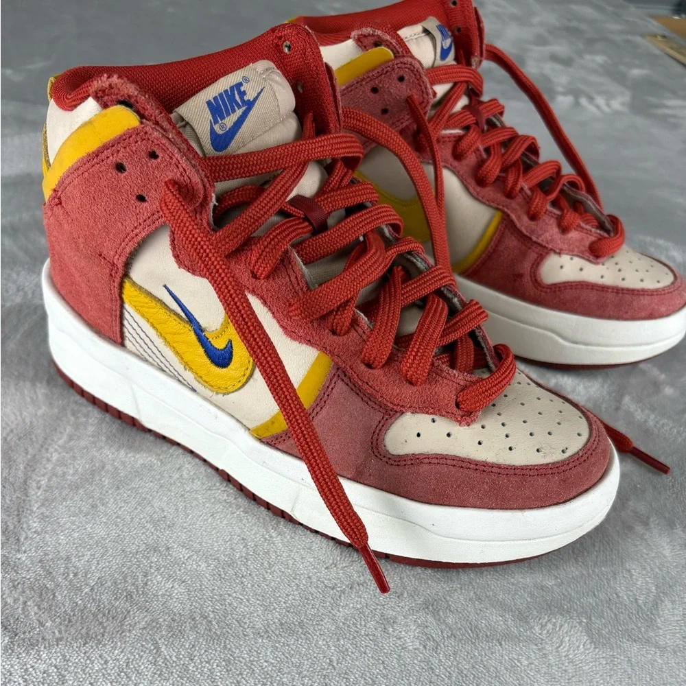 Nike Dunk High LX DH3718-600 Multicolor Suede Leather Women’s Size 6.5 EU‎ 37.5